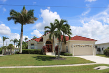 Load image into Gallery viewer, Enchanting: 3-bedroom 2-bathroom on Marco Island FL Hideaway Near Tigertail Beach