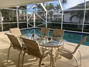 Enchanting: 3-bedroom 2-bathroom on Marco Island FL Hideaway Near Tigertail Beach
