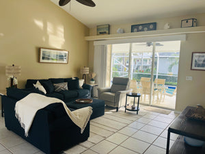 Enchanting: 3-bedroom 2-bathroom on Marco Island FL Hideaway Near Tigertail Beach