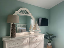 Load image into Gallery viewer, Enchanting: 3-bedroom 2-bathroom on Marco Island FL Hideaway Near Tigertail Beach