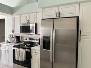 Enchanting: 3-bedroom 2-bathroom on Marco Island FL Hideaway Near Tigertail Beach